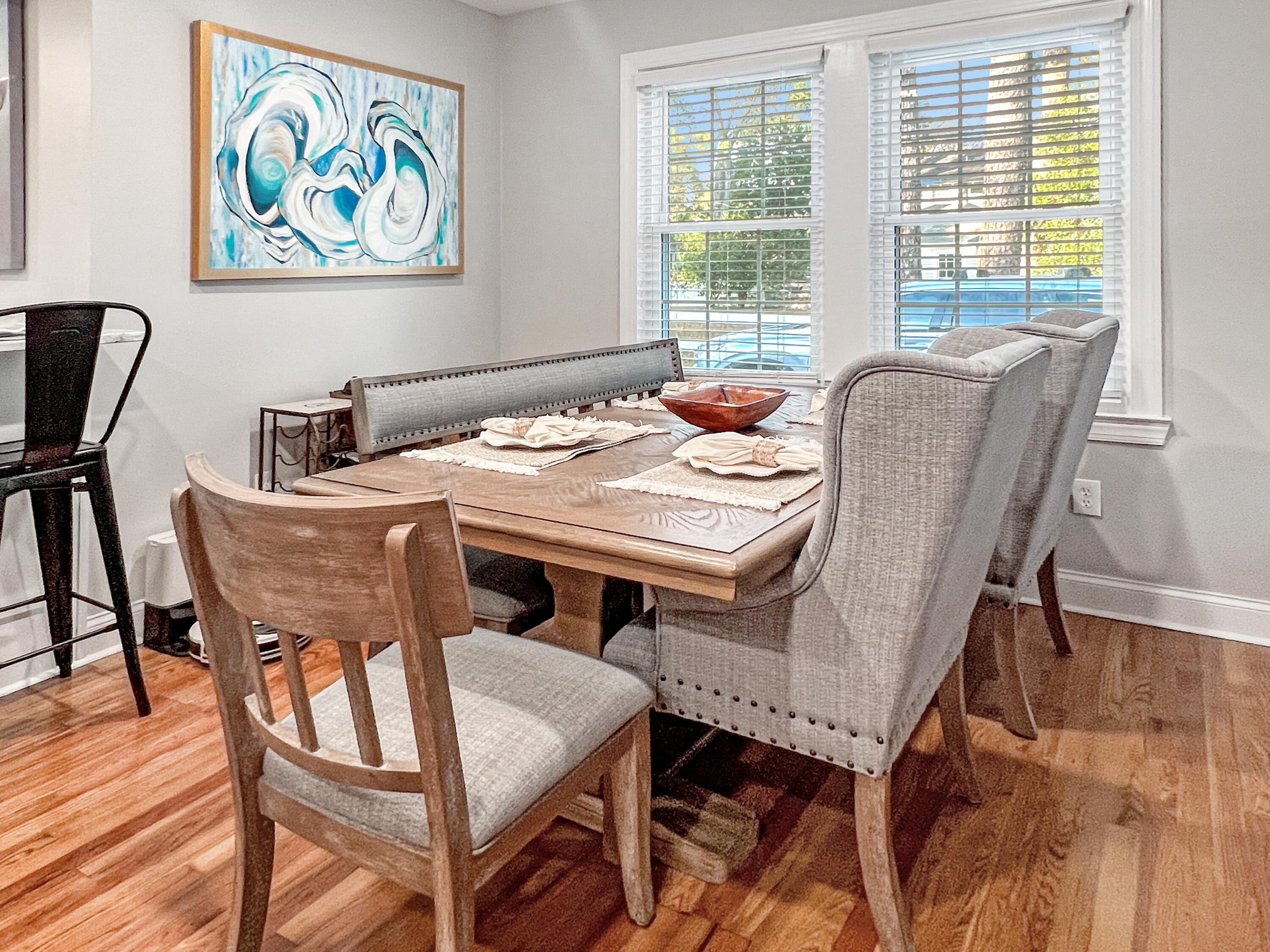 401 Sears Street St. George, SC 29477 - Photo 9 of 31 401dining1