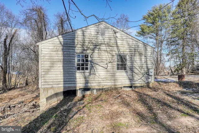 $300,000 | 15830 Kruhm Road, Burtonsville, MD 20866