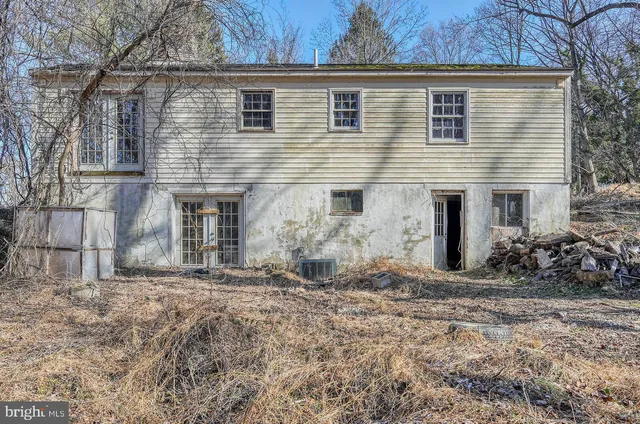 $300,000 | 15830 Kruhm Road, Burtonsville, MD 20866