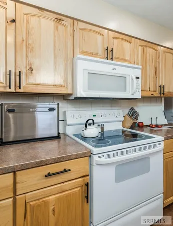 $559,000 | 72 South 3rd West, Lava Hot Springs, ID 83246