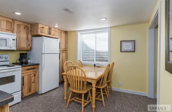 $559,000 | 72 South 3rd West, Lava Hot Springs, ID 83246