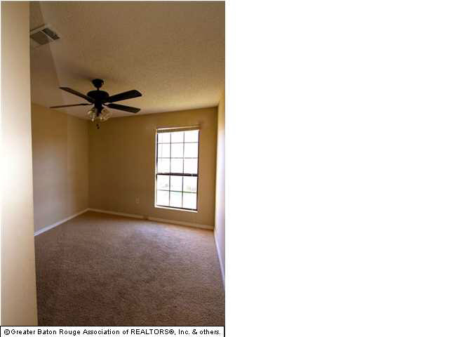 17838 Sugar Mill Avenue Baton Rouge, LA 70817 - Photo 12 of 16