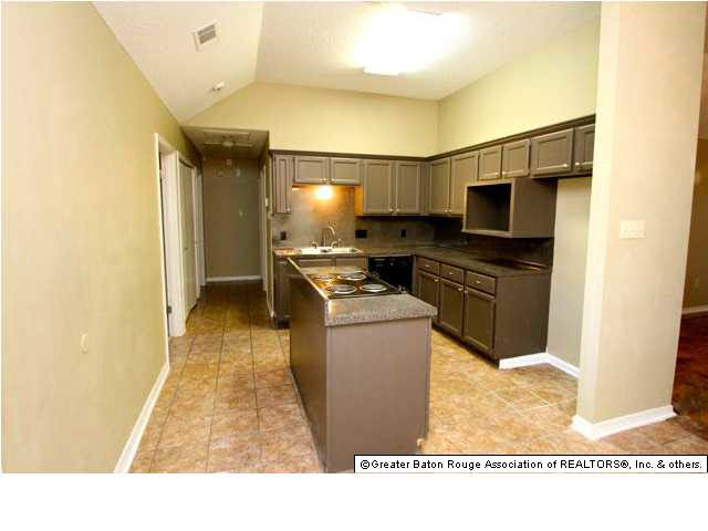 17838 Sugar Mill Avenue Baton Rouge, LA 70817 - Photo 4 of 16