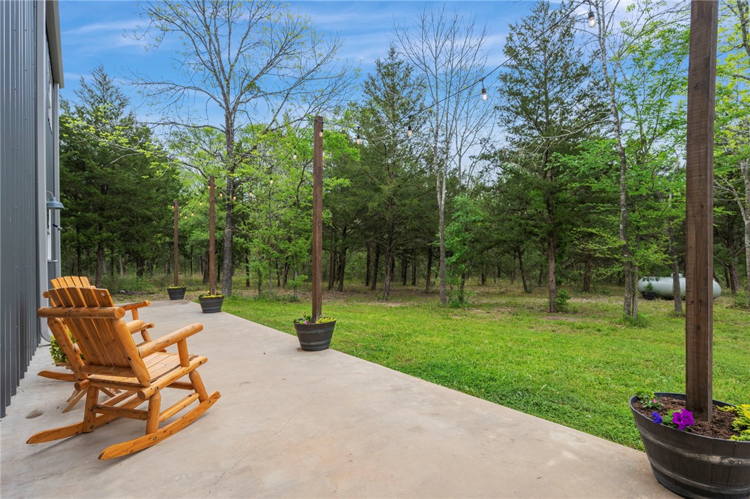 3915 County Road 447 Anderson, TX 77830 - Photo 27 of 40 a garden view with a seating space