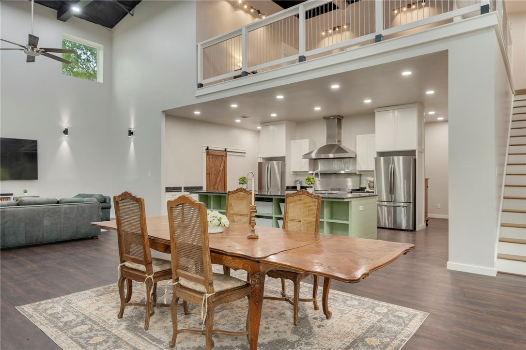 3915 County Road 447 Anderson, TX 77830 - Photo 5 of 40 a view of a dining room with furniture