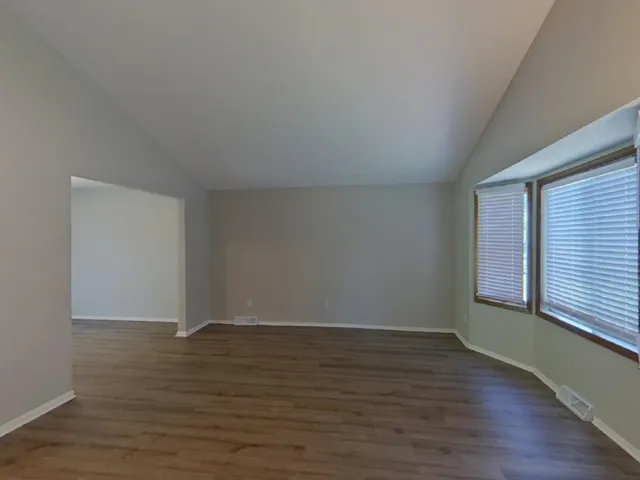 $2,699 | 13638 Elkwood Drive, Apple Valley, MN 55124