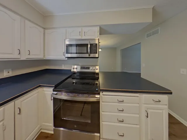 $2,699 | 13638 Elkwood Drive, Apple Valley, MN 55124