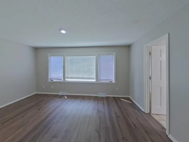 $2,699 | 13638 Elkwood Drive, Apple Valley, MN 55124