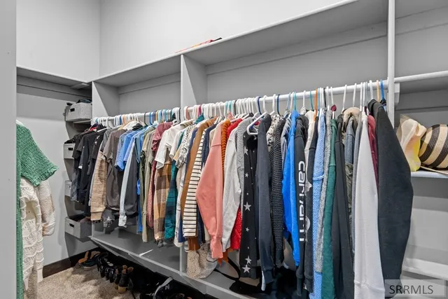 $1,500,000 | 12027 East 101 North, Idaho Falls, ID 83401