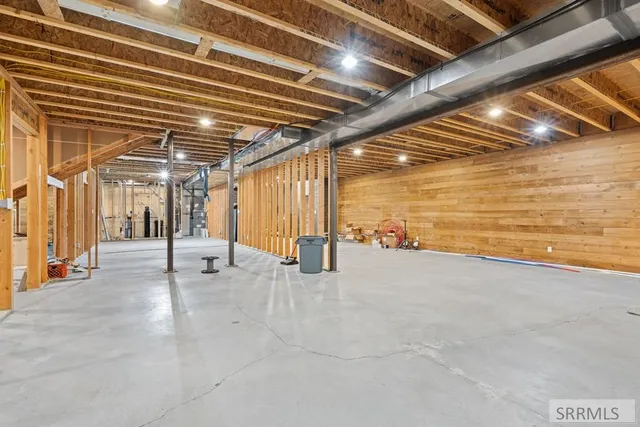 $1,500,000 | 12027 East 101 North, Idaho Falls, ID 83401