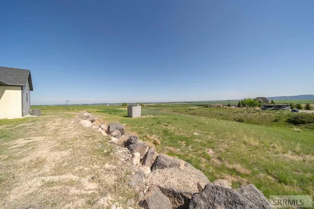 $1,500,000 | 12027 East 101 North, Idaho Falls, ID 83401