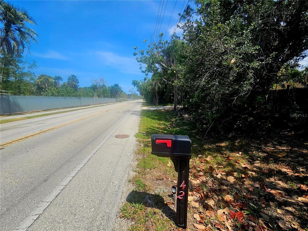 7425 Midnight Pass Road Sarasota, FL 34242 - Photo 10 of 19 Gallery Image 10