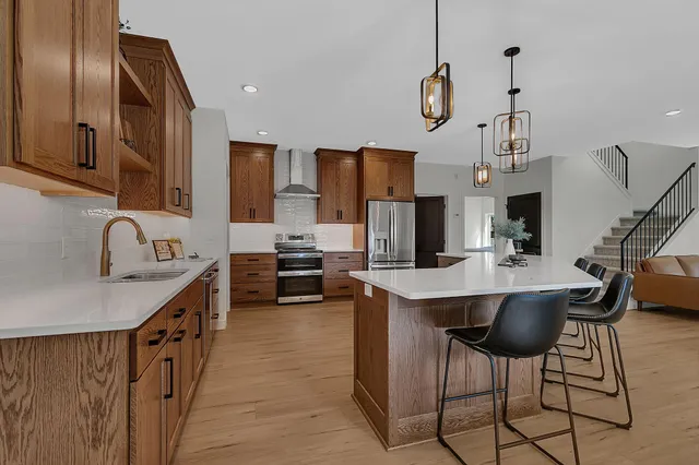 $869,900 | 904 13th Avenue North, Sartell, MN 56377