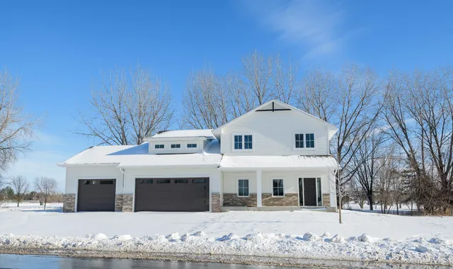 $869,900 | 904 13th Avenue North, Sartell, MN 56377