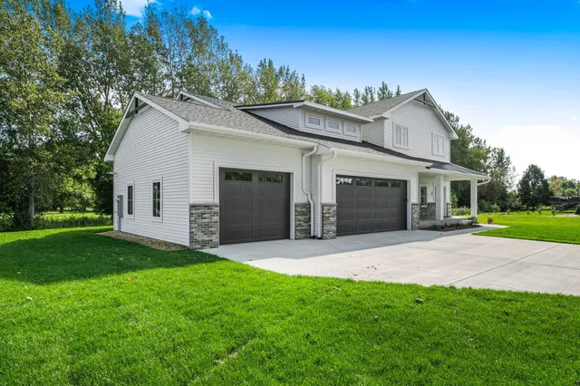 $869,900 | 904 13th Avenue North, Sartell, MN 56377