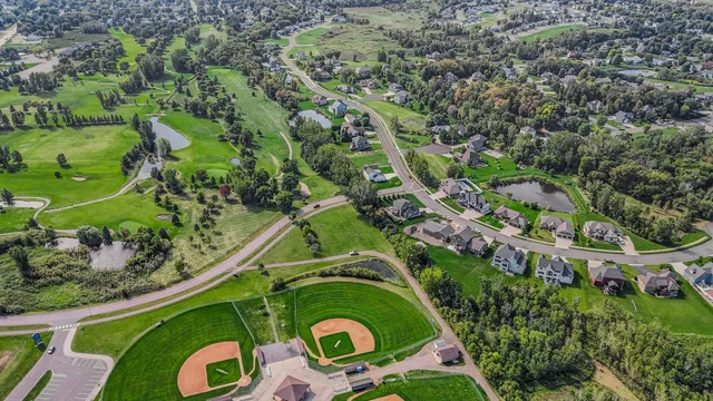 $869,900 | 904 13th Avenue North, Sartell, MN 56377