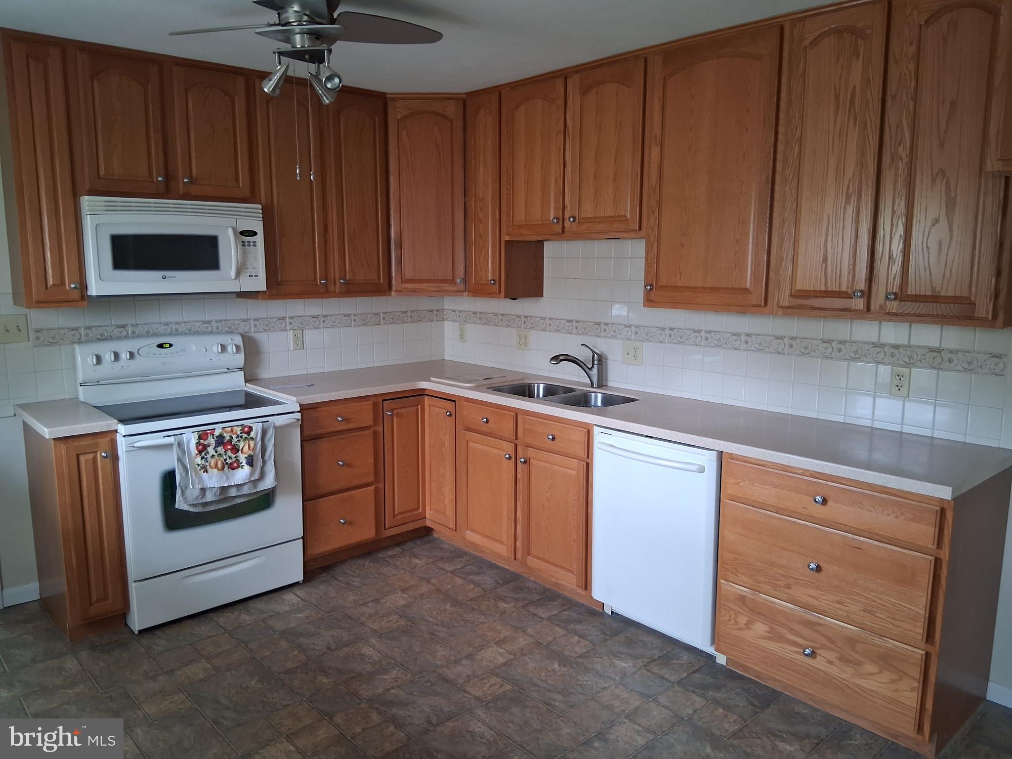 2014 Randall Road Enola, PA 17025 - Photo 16 of 37 kitchen
