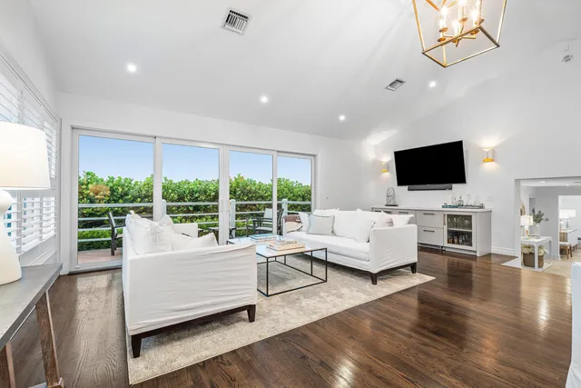 $9,999,000 | 5910 Old Ocean Boulevard, Ocean Ridge, FL 33435