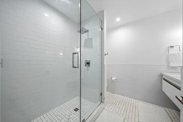 $9,999,000 | 5910 Old Ocean Boulevard, Ocean Ridge, FL 33435