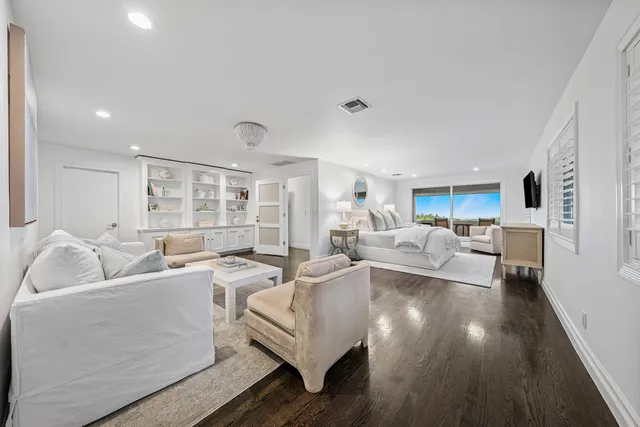 $9,999,000 | 5910 Old Ocean Boulevard, Ocean Ridge, FL 33435