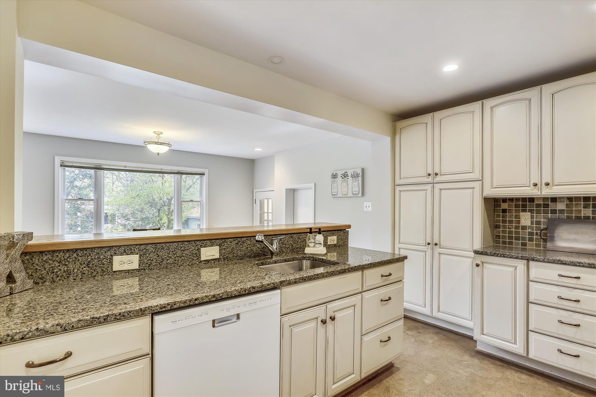 9222 Whitney Street Silver Spring, MD 20901 - Photo 25 of 59 Kitchen