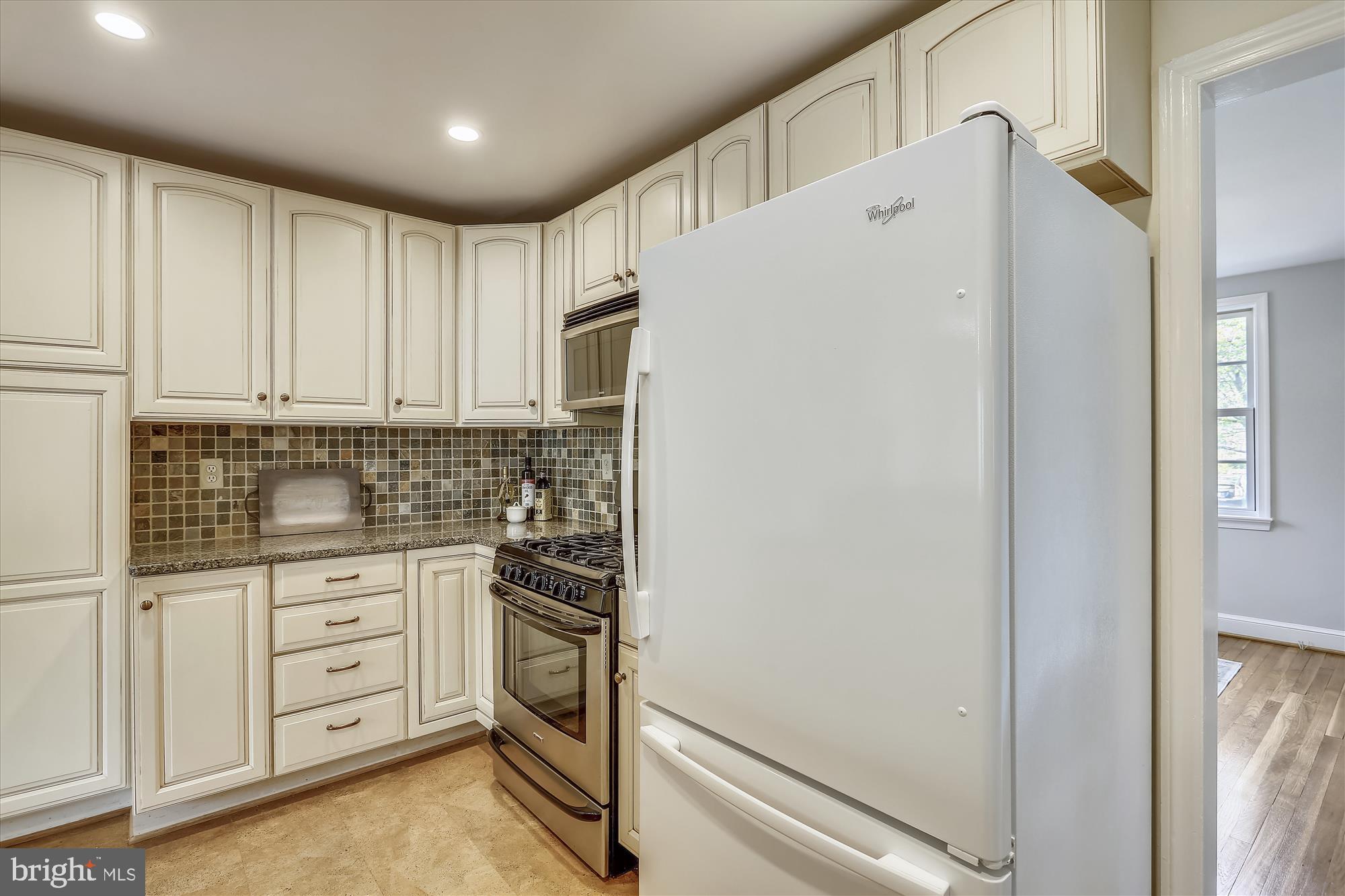 9222 Whitney Street Silver Spring, MD 20901 - Photo 26 of 59 Kitchen