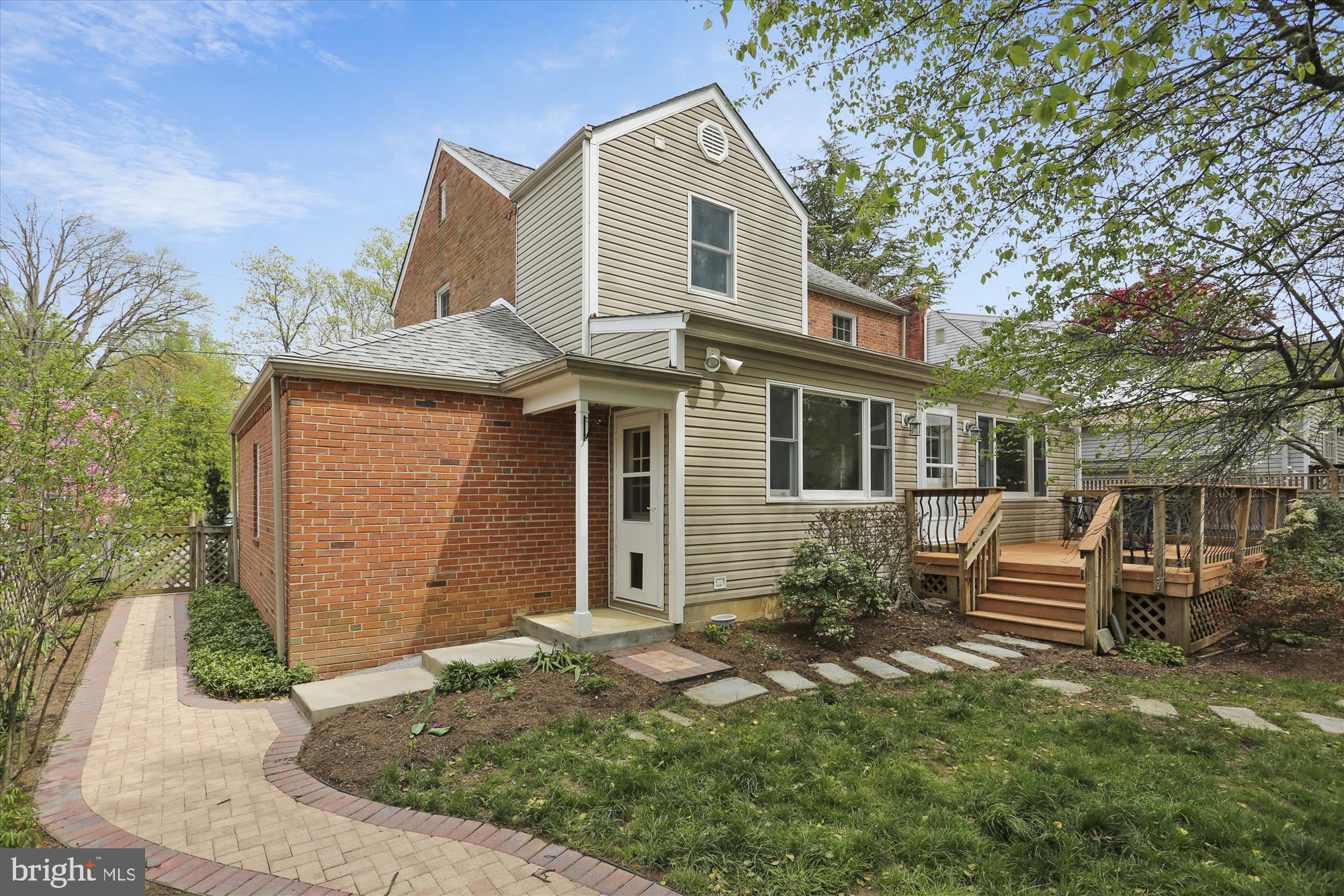 9222 Whitney Street Silver Spring, MD 20901 - Photo 4 of 59 Gallery Image 4