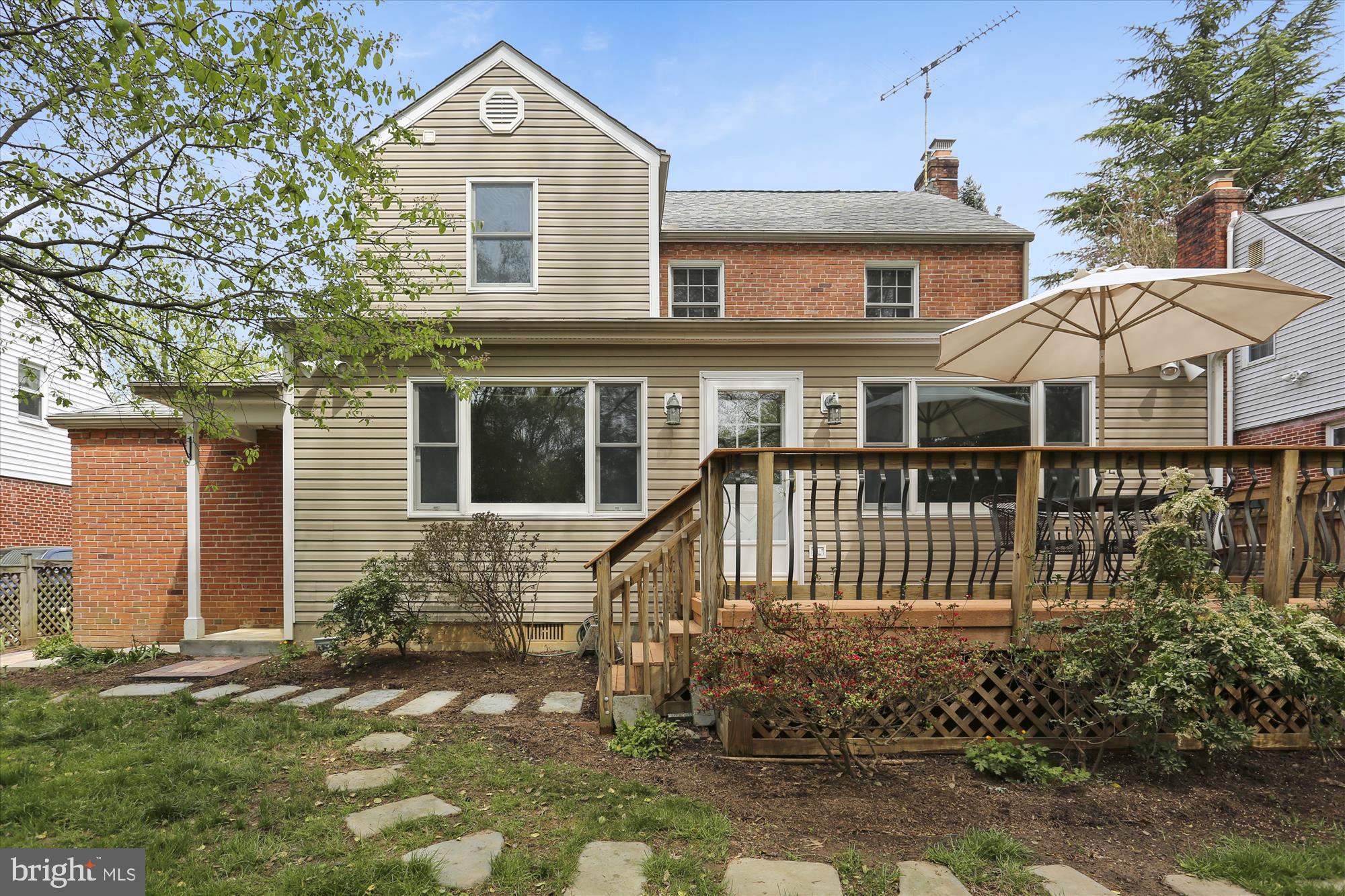 9222 Whitney Street Silver Spring, MD 20901 - Photo 5 of 59 Gallery Image 5