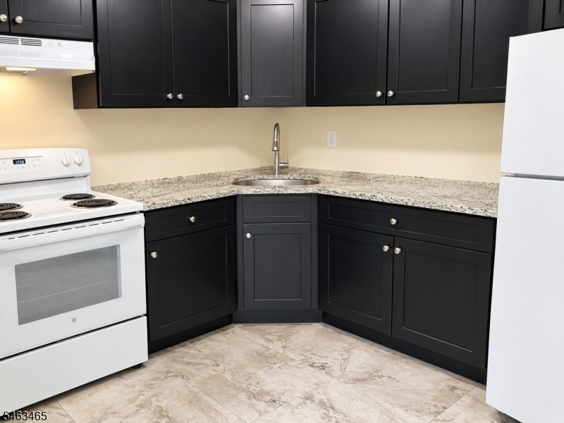1041 Ridge Street, Unit B 59 Phillipsburg, NJ 08865 - Photo 2 of 14 Gallery Image 2
