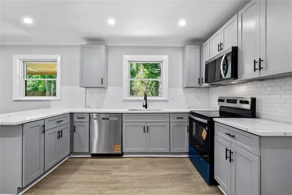 $1,700 | 1905 Fort Valley Drive Southwest, Atlanta, GA 30311