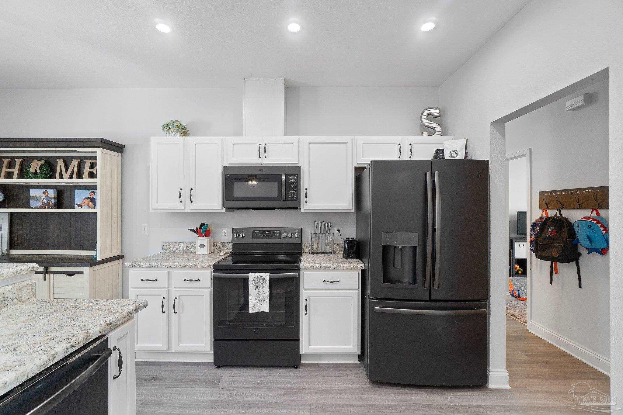 1192 Heathrow Drive Cantonment, FL 32533 - Photo 16 of 36