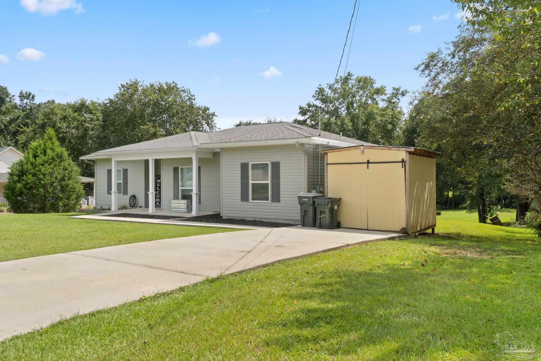 1192 Heathrow Drive Cantonment, FL 32533 - Photo 3 of 36