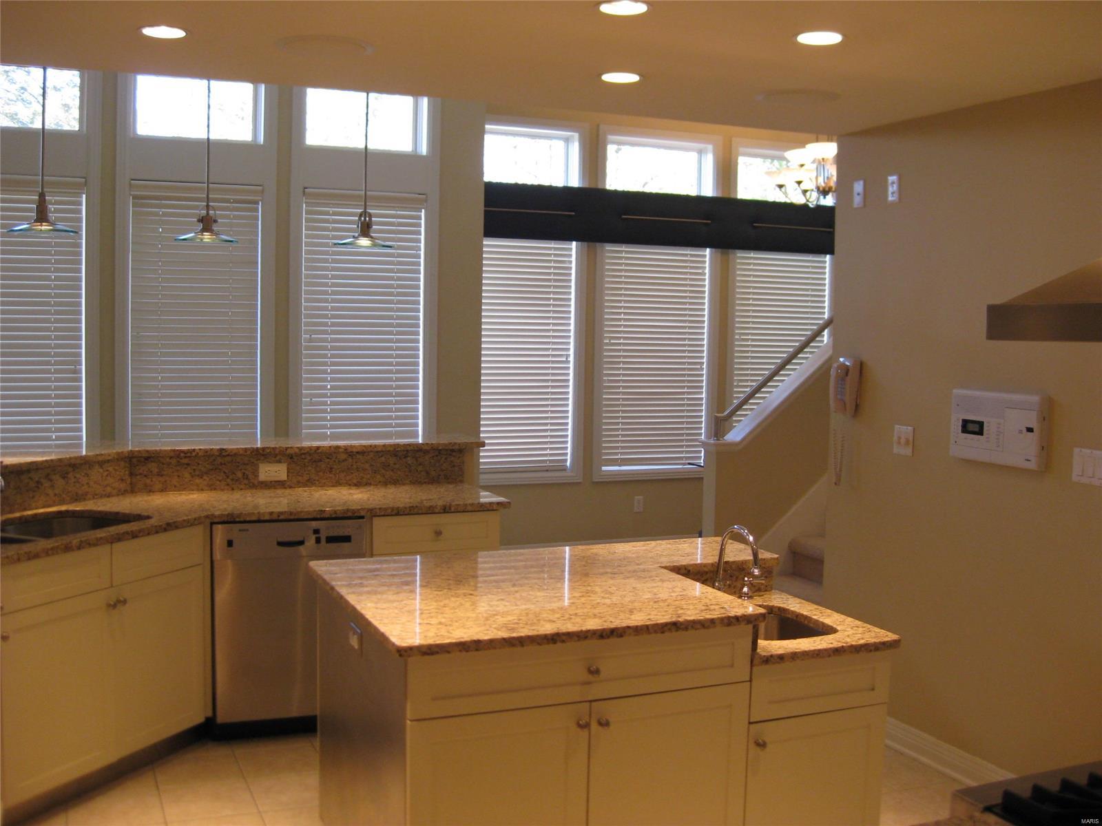 12617 Rott Road Sunset Hills, MO 63127 - Photo 4 of 46 Gallery Image 4