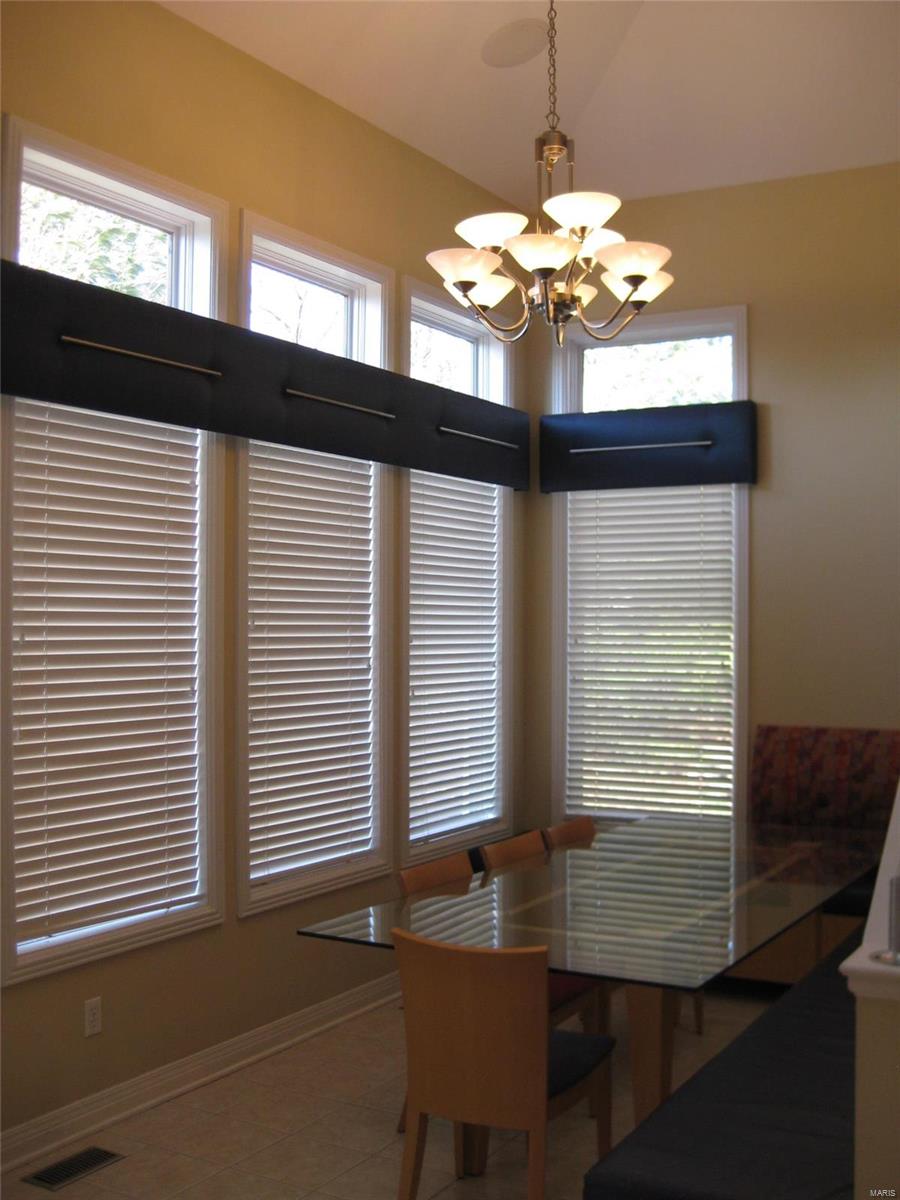 12617 Rott Road Sunset Hills, MO 63127 - Photo 6 of 46 Gallery Image 6