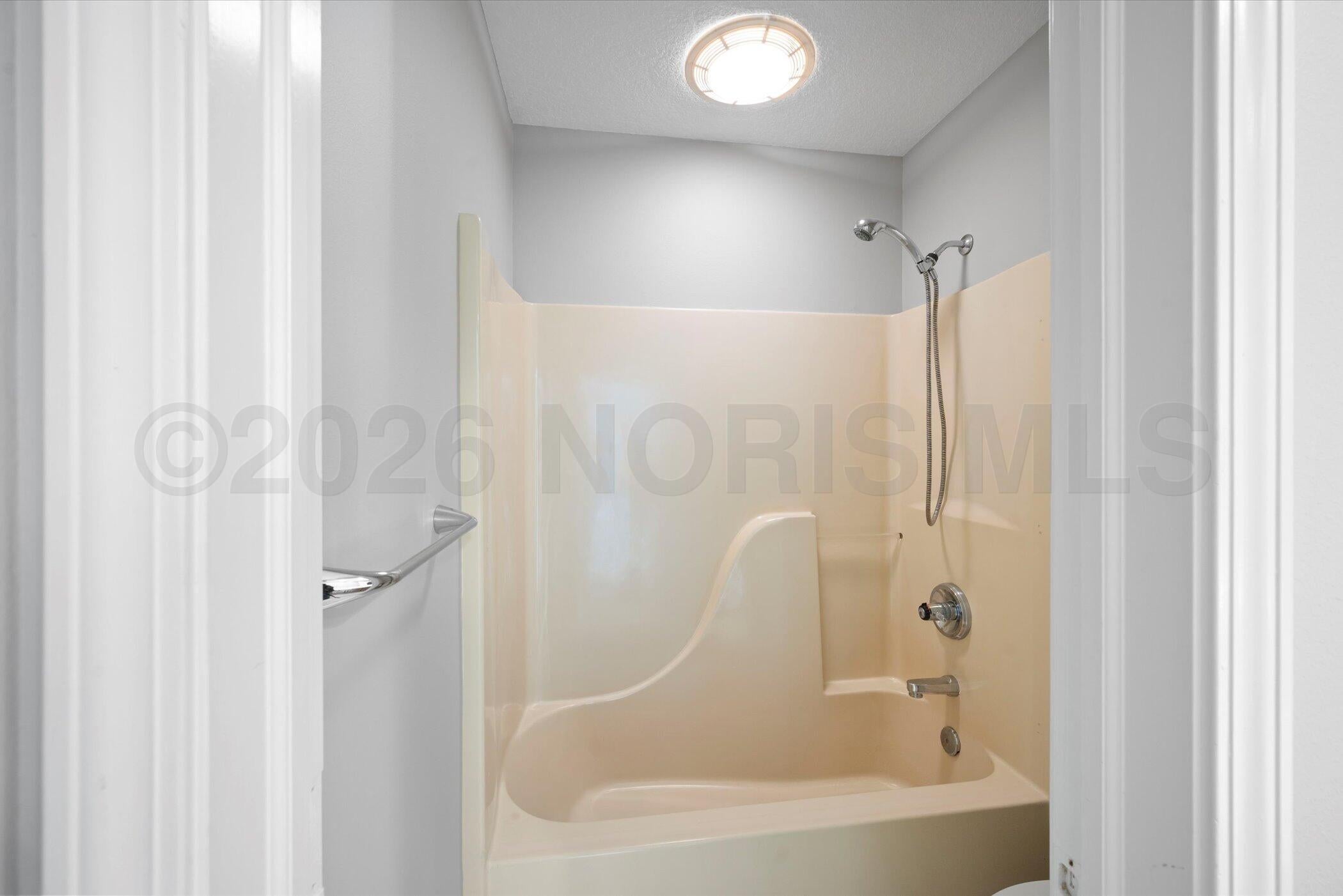 7645 Yawberg Road Whitehouse, OH 43571 - Photo 46 of 79 Upstairs Bathroom