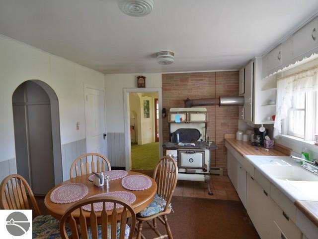 10860 Fredrickson Road Empire, MI 49630 - Photo 6 of 19 1744786-5.JPG