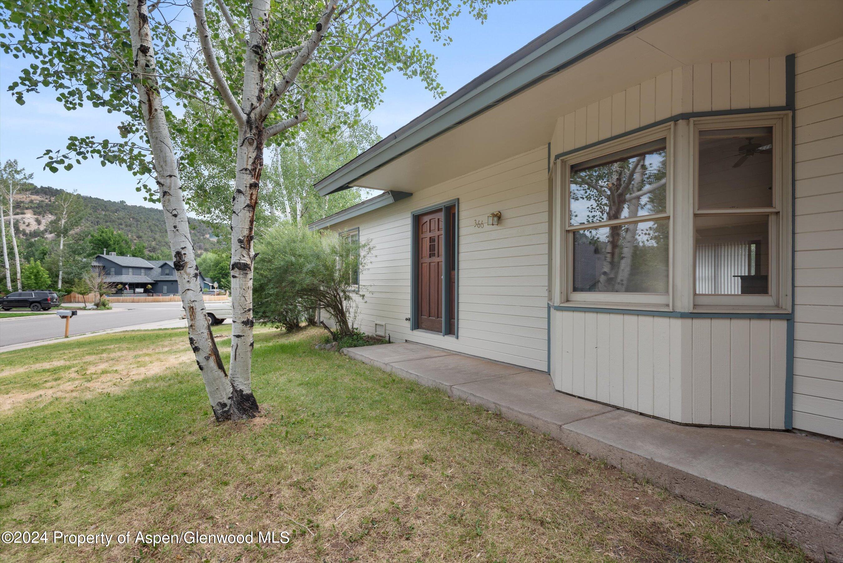 366 Rabbit Road Carbondale, CO 81623 - Photo 17 of 26 front entry