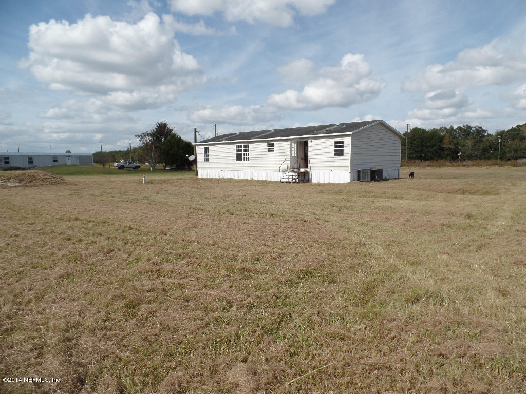 8850 D D Beck Road Hastings, FL 32145 - Photo 3 of 21 SAM_1213