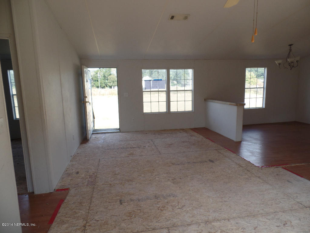 8850 D D Beck Road Hastings, FL 32145 - Photo 6 of 21 SAM_1233