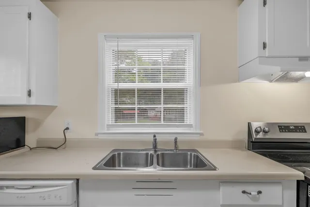 $995 | 443 Gary Hills Drive, Clarksville, TN 37043