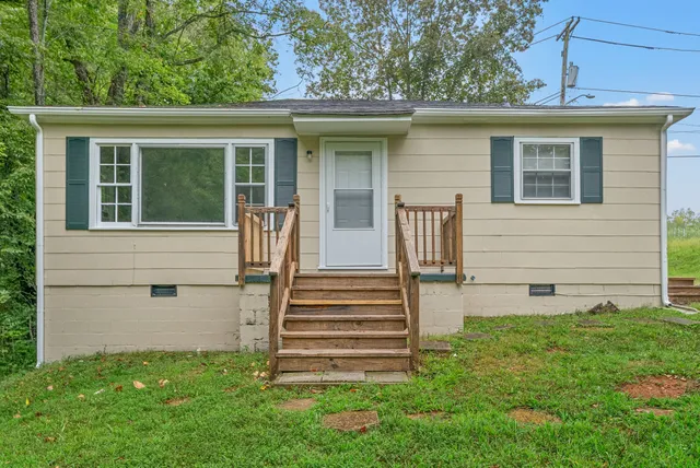 $995 | 443 Gary Hills Drive, Clarksville, TN 37043