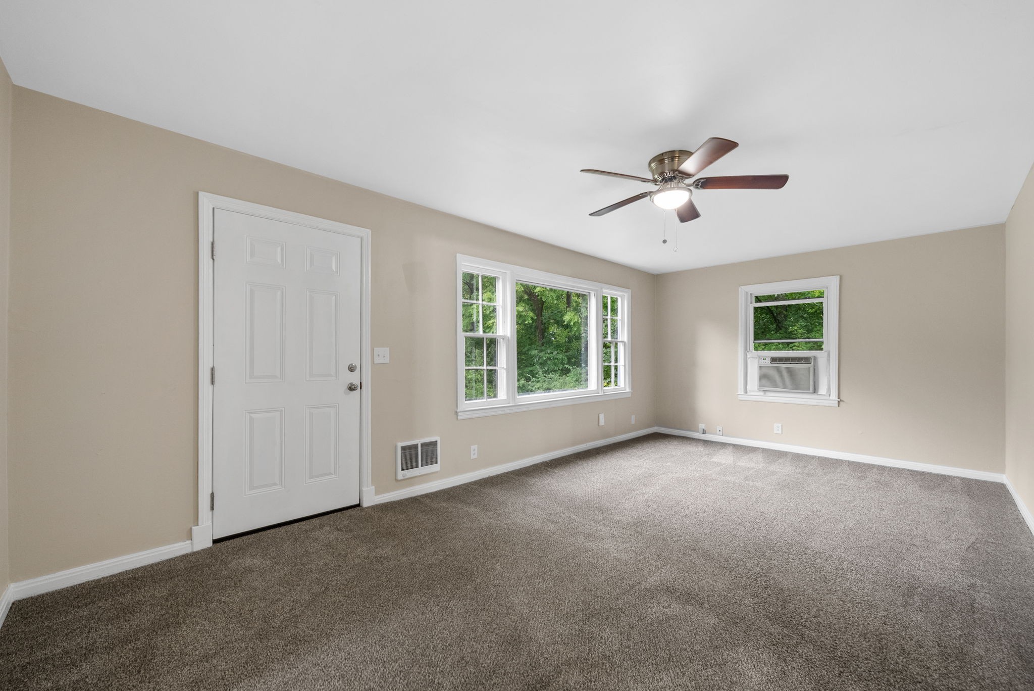 443 Gary Hills Drive Clarksville, TN 37043 - Photo 9 of 24