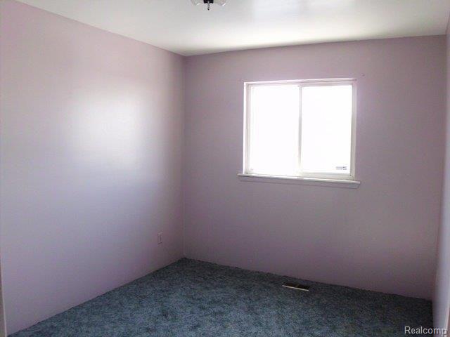 32553 Hayes Road Warren, MI 48088 - Photo 10 of 13 261-825102-bedroom 1.JPG
