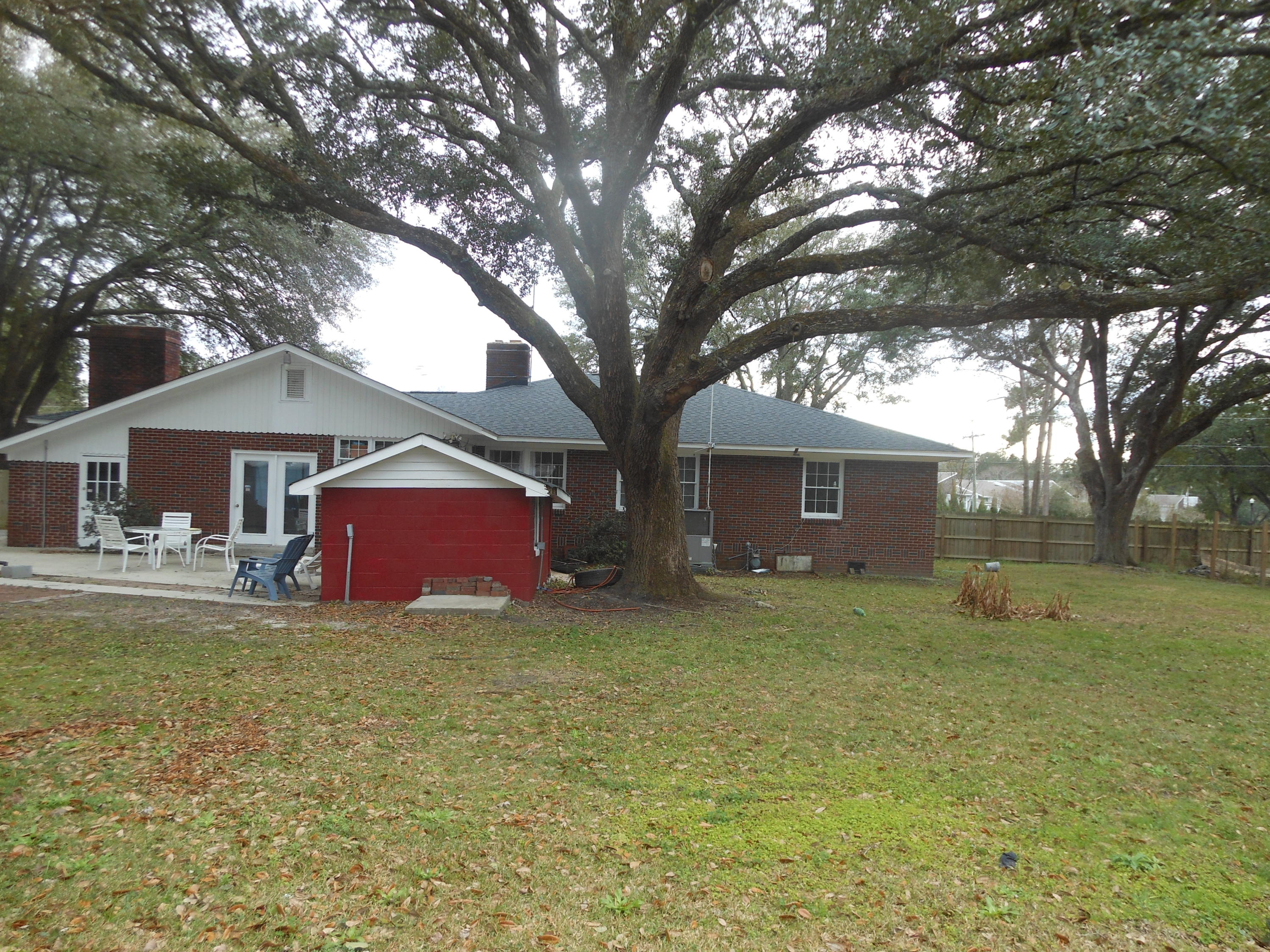 100 West Butternut Road Summerville, SC 29483 - Photo 5 of 34 DSCN1855
