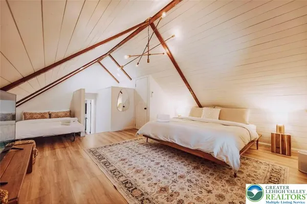 $3,000 | 1242 Shadblow Road, Pocono Summit, PA 18346