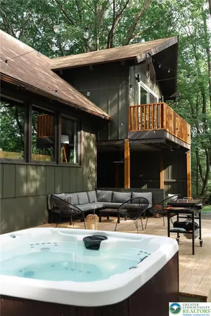 $3,000 | 1242 Shadblow Road, Pocono Summit, PA 18346