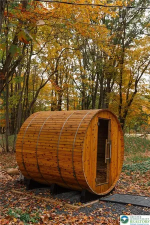 $3,000 | 1242 Shadblow Road, Pocono Summit, PA 18346