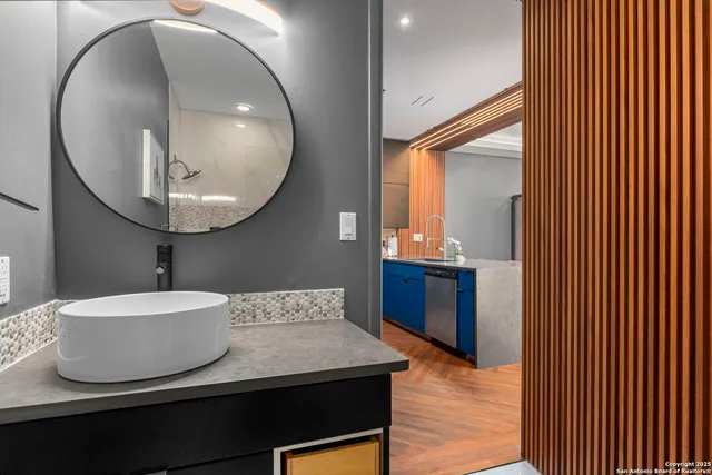 $450,000 | 17902 La Cantera Parkway, Unit 411, San Antonio, TX 78257