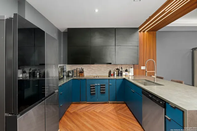 $450,000 | 17902 La Cantera Parkway, Unit 411, San Antonio, TX 78257