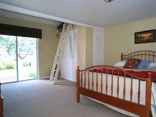 205 Ocean Road Narragansett, RI 02882 - Photo 6 of 8 Other.